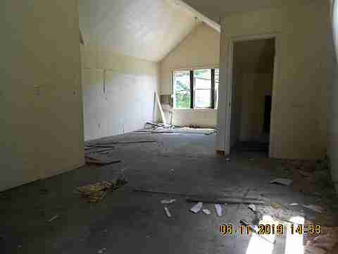 8061 E Grixdale (23)_m.jpg